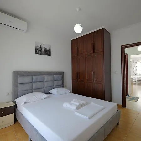 Apartment Kuca *