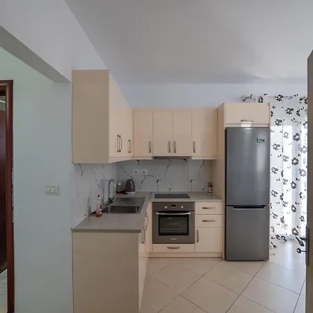 Apartment Kuca *